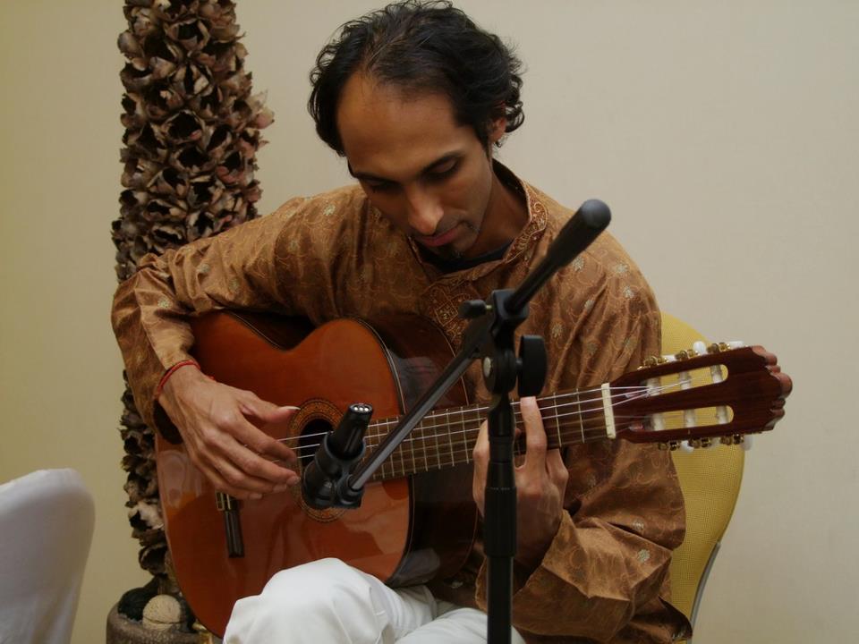 Sinha Róbert gitárművész többször volt a vendégünk.